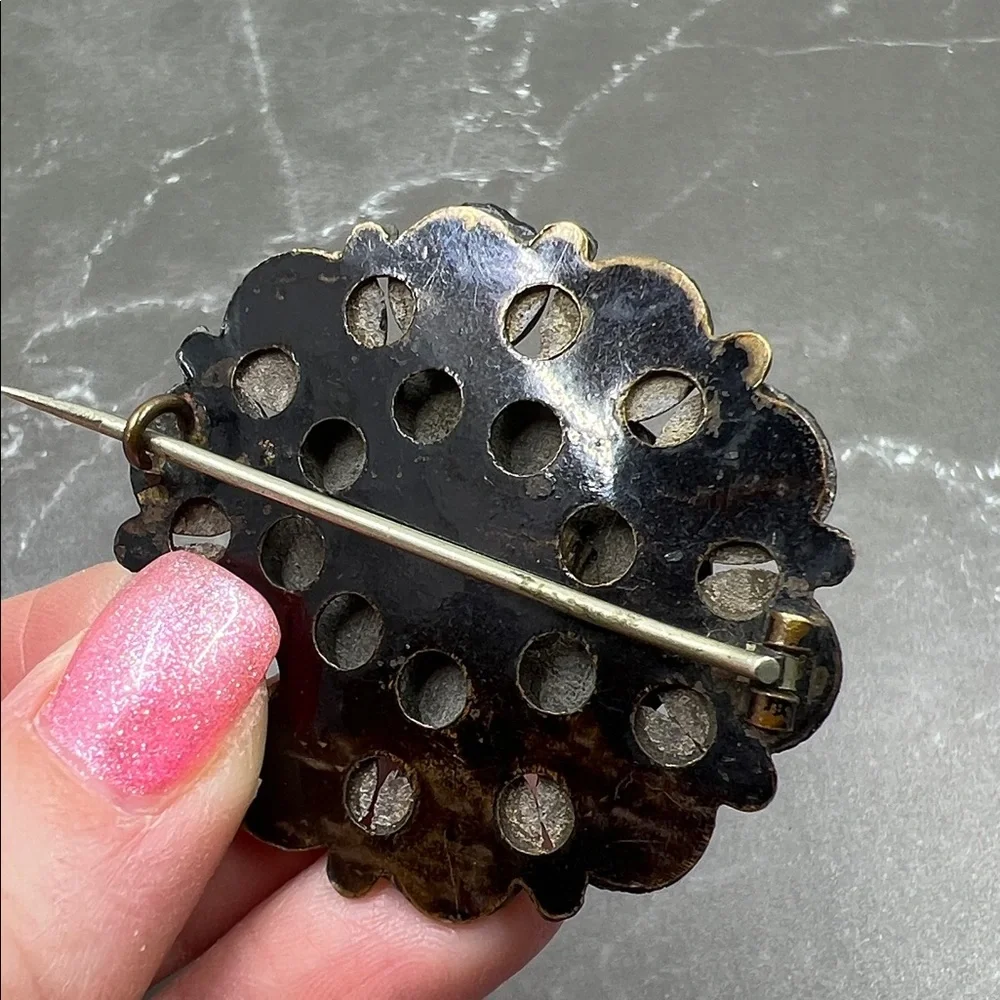 Rare Antique Victorian Black Enamel Mourning Brooch Pin - Picture 7 of 9